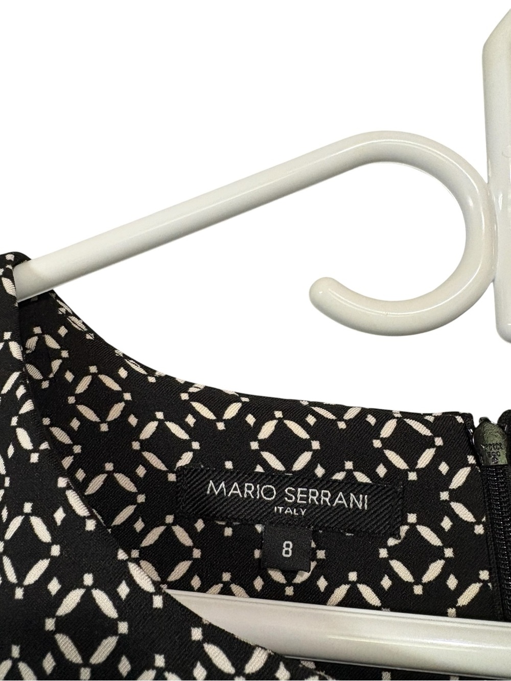 Mario Serrani Italy, Black White Shift Dress Size 8 Geometric Print Career Dress - Picture 3 of 10